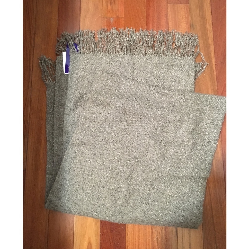 Madden Girl Fridge Scarf p2.